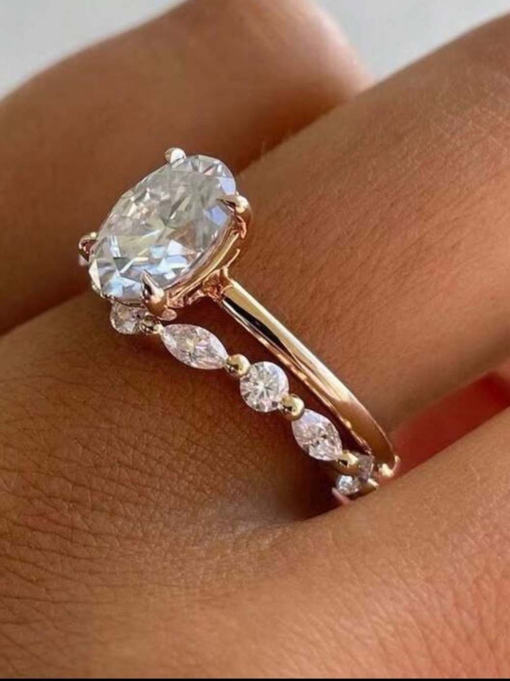 Gold ring set - Picture 2 of 2